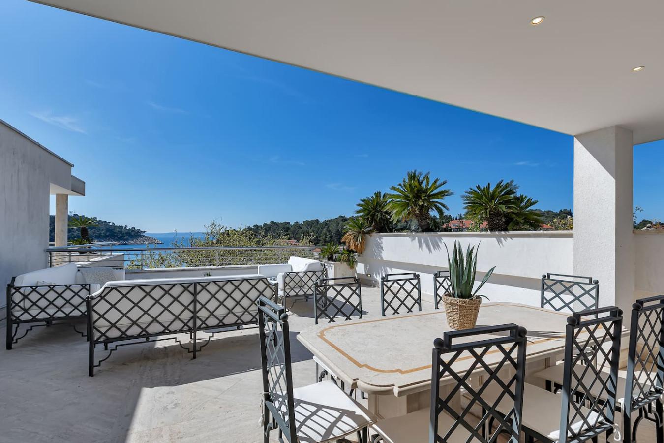 Penthouse Residence - view 2